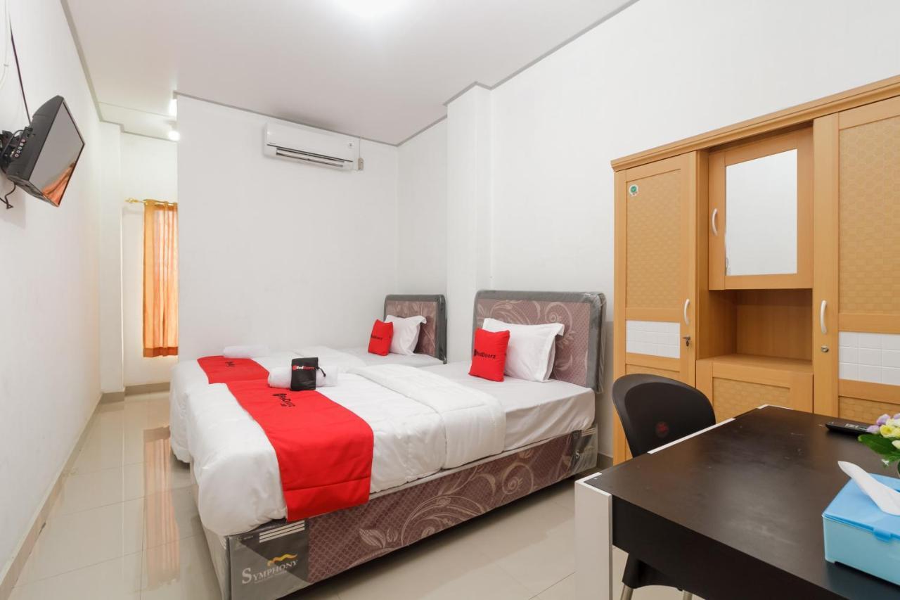 Hotel Reddoorz Syariah Near Rsu Suaka Insan Banjarmasin Banjarmasin  Exteriér fotografie