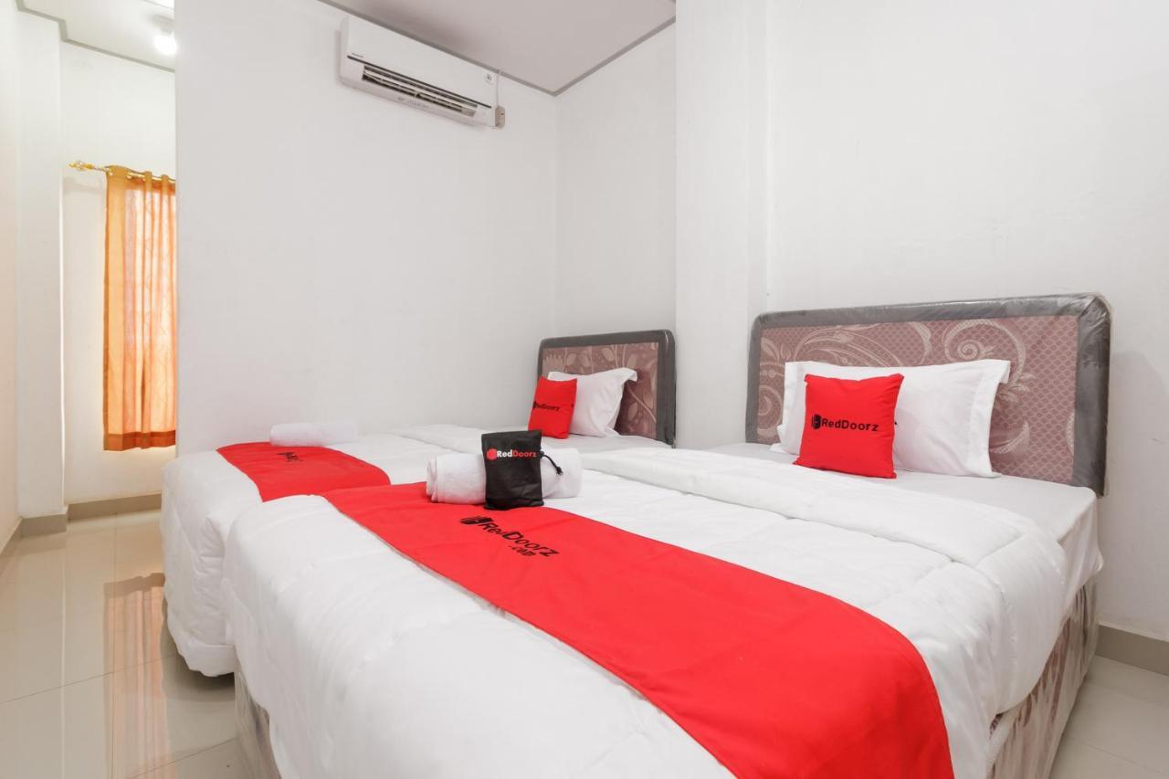 Hotel Reddoorz Syariah Near Rsu Suaka Insan Banjarmasin Banjarmasin  Exteriér fotografie