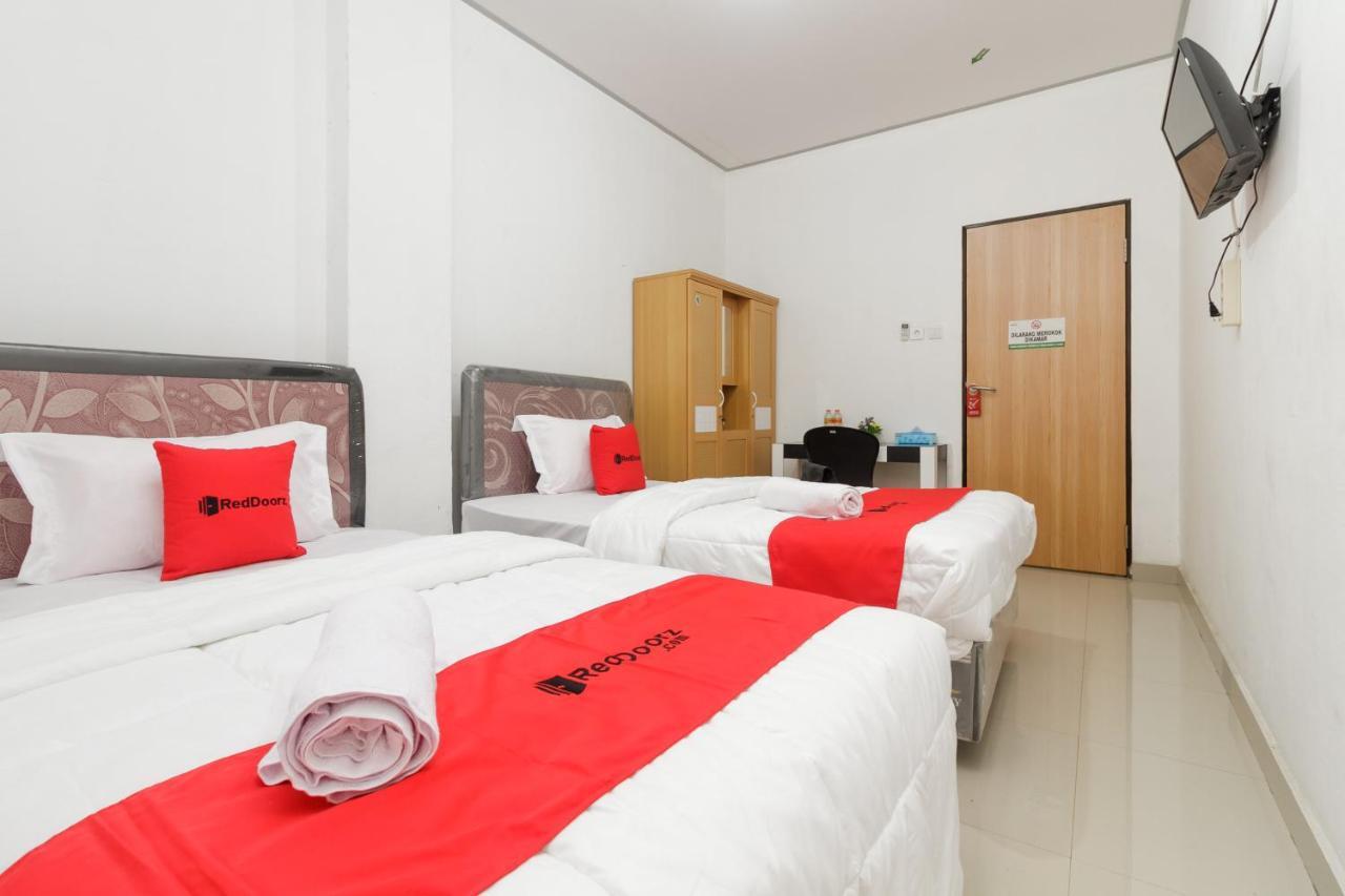 Hotel Reddoorz Syariah Near Rsu Suaka Insan Banjarmasin Banjarmasin  Exteriér fotografie