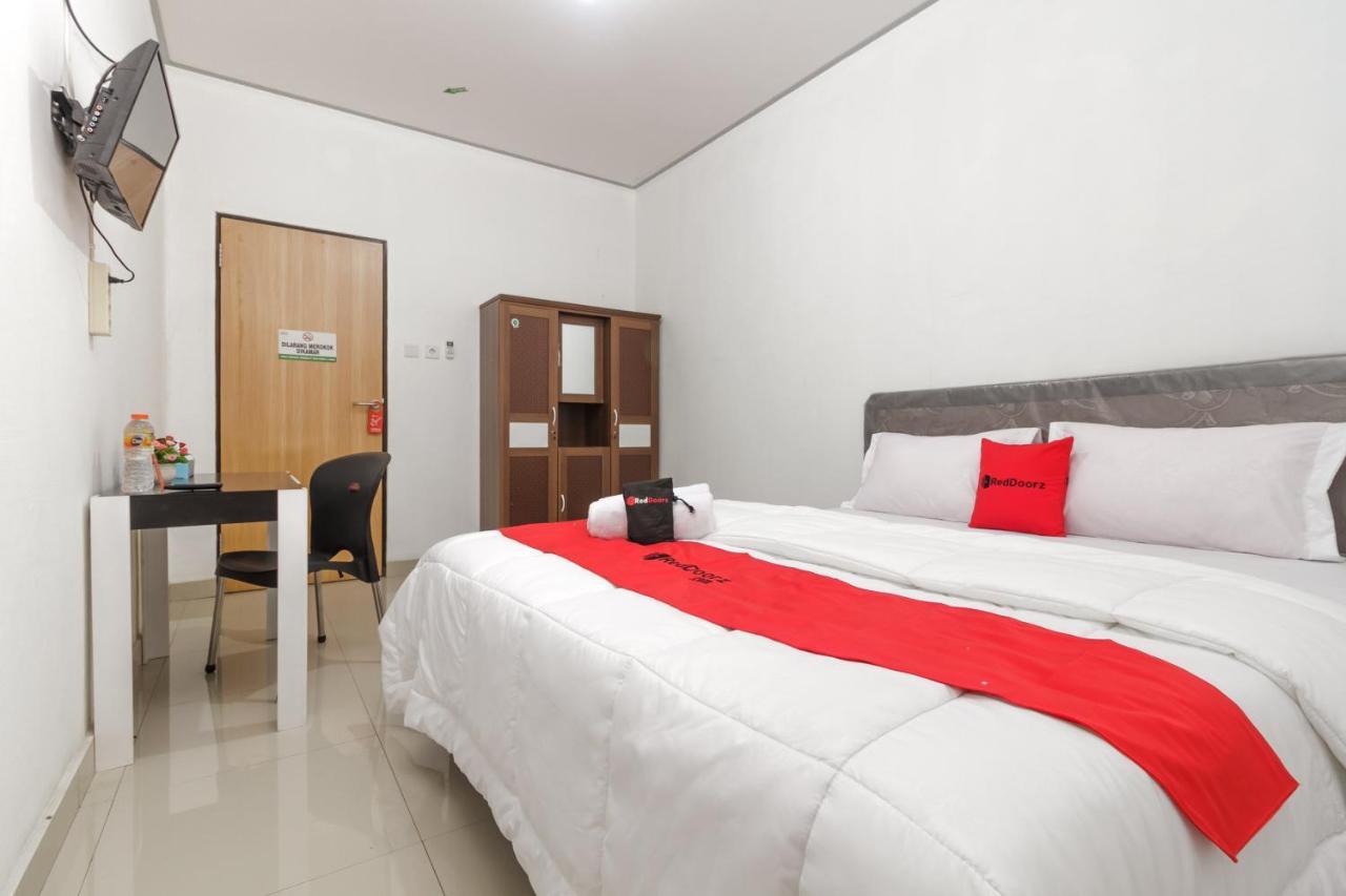 Hotel Reddoorz Syariah Near Rsu Suaka Insan Banjarmasin Banjarmasin  Exteriér fotografie